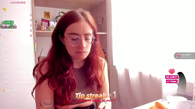 Snapshot of linda_giggle chatting on July 2026 01:56:01 PM linda giggle online show from July 2026 01:56:01 PM