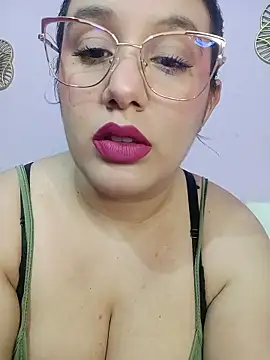 Deina bunny online show from March 2026 11:11:01 PM