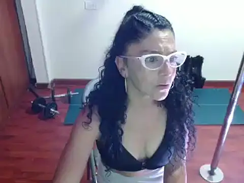 Snapshot of Anitta_muscle chatting on March 2025 10:26:02 PM Anitta muscle online show from March 2025 10:26:02 PM