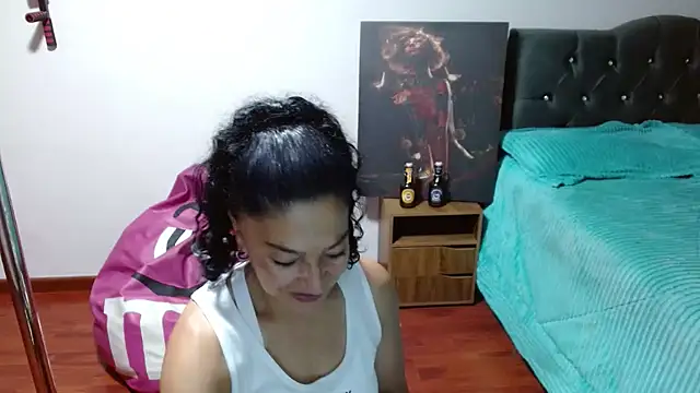 Snapshot of Anitta_muscle chatting on November 2025 10:42:01 PM Anitta muscle online show from November 2025 10:42:01 PM