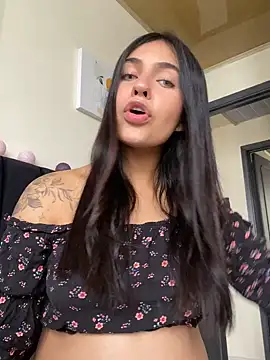 DaphneUwu online show from February 2025 03:27:02 PM