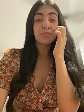 DaphneUwu online show from April 2026 01:22:01 AM