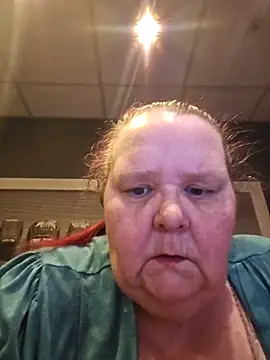 Hornybbw1978 online show from April 2026 07:02:01 AM