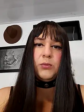 Snapshot of cosmicwind chatting on October 2025 11:17:01 PM cosmicwind online show from October 2025 11:17:01 PM