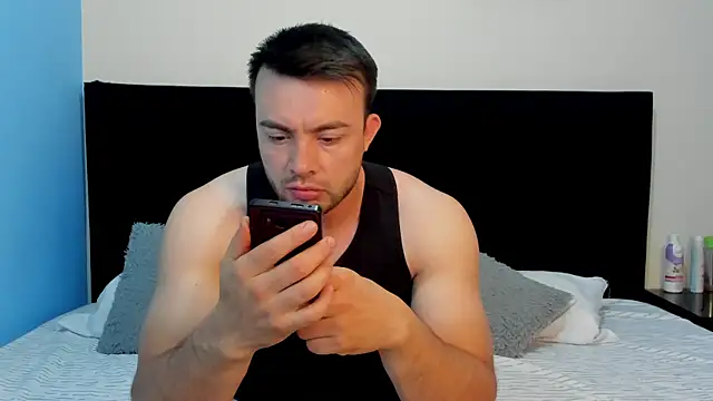 lissandthor13 online show from April 2026 09:27:01 AM