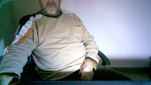 Snapshot of Greek_Passion chatting on March 2026 02:01:01 PM Greek Passion online show from March 2026 02:01:01 PM