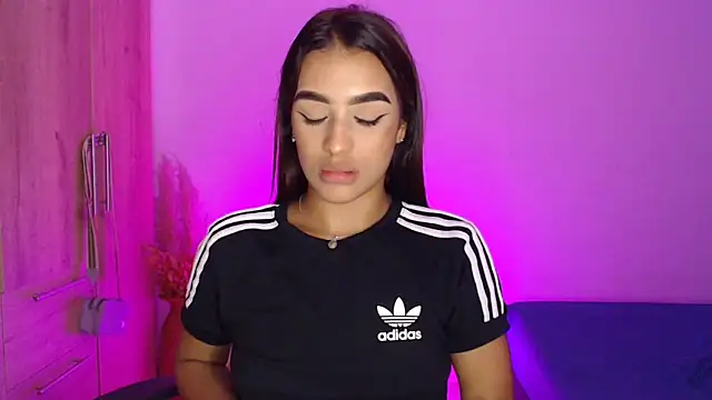 GiltRosebush online show from January 2025 02:09:02 AM