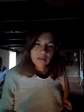 Snapshot of Lina_lou4 chatting on December 2024 02:24:02 PM Lina lou4 online show from December 2024 02:24:02 PM