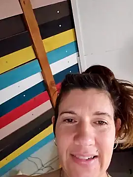 Snapshot of Lina_lou4 chatting on January 2025 12:11:02 PM Lina lou4 online show from January 2025 12:11:02 PM