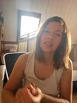 Snapshot of Lina_lou4 chatting on February 2025 07:23:01 AM Lina lou4 online show from February 2025 07:23:01 AM