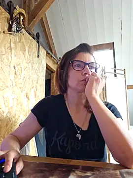 Snapshot of Lina_lou4 chatting on February 2025 11:41:01 AM Lina lou4 online show from February 2025 11:41:01 AM