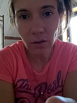 Snapshot of Lina_lou4 chatting on March 2025 02:45:01 PM Lina lou4 online show from March 2025 02:45:01 PM