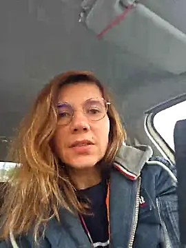 Snapshot of Lina_lou4 chatting on September 2025 03:27:02 PM Lina lou4 online show from September 2025 03:27:02 PM