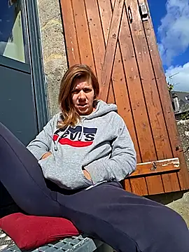 Snapshot of Lina_lou4 chatting on October 2025 12:36:02 PM Lina lou4 online show from October 2025 12:36:02 PM