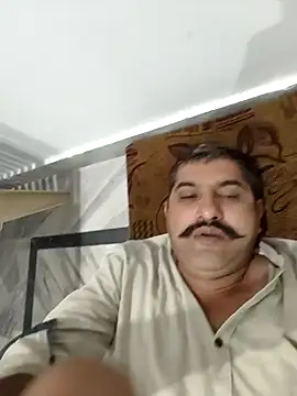 Amandev7 online show from October 2025 06:45:02 PM