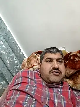 Snapshot of Amandev7 chatting on March 2026 06:08:02 AM Amandev7 online show from March 2026 06:08:02 AM