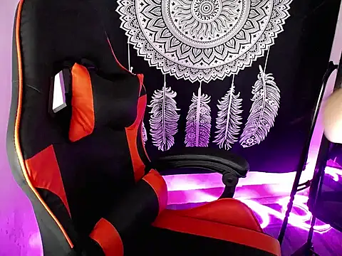 PirateEmpressBoaAico online show from October 2025 08:46:01 AM