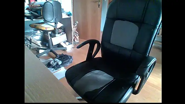 michl9322 online show from October 2025 09:07:02 AM