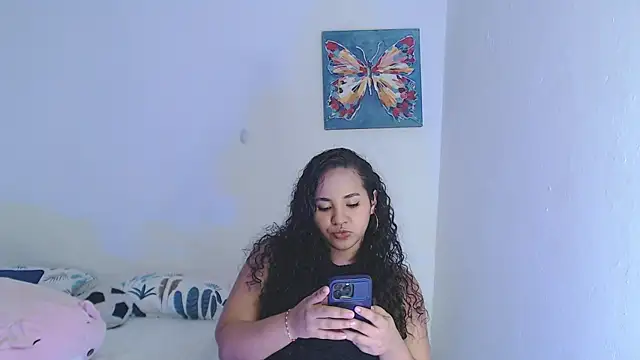 luciana keating online show from November 2025 12:13:01 AM