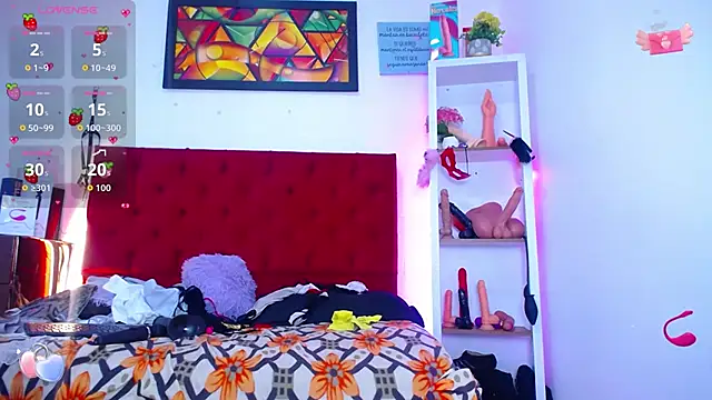 Snapshot of louise_nails chatting on November 2025 04:05:01 PM louise nails online show from November 2025 04:05:01 PM