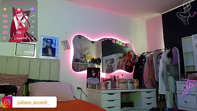 caroline cossei online show from February 2026 01:38:02 PM