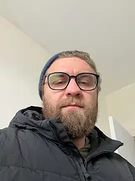 Bear bear  online show from April 2026 11:13:02 AM