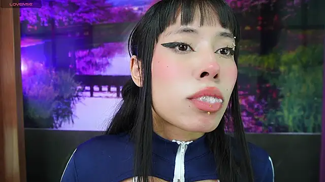 miss  maria online show from February 2025 06:05:01 PM