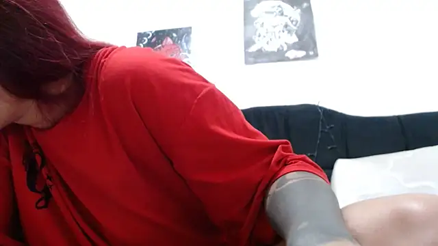 Snapshot of Emmily_Fox chatting on February 2025 04:26:02 PM Emmily Fox online show from February 2025 04:26:02 PM