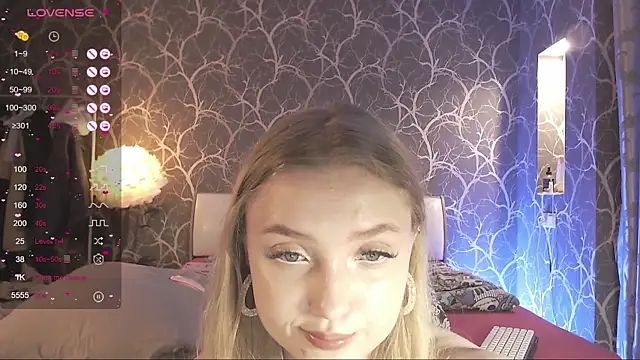 Snapshot of MiaMiaMeow chatting on November 2025 02:38:01 PM MiaMiaMeow online show from November 2025 02:38:01 PM