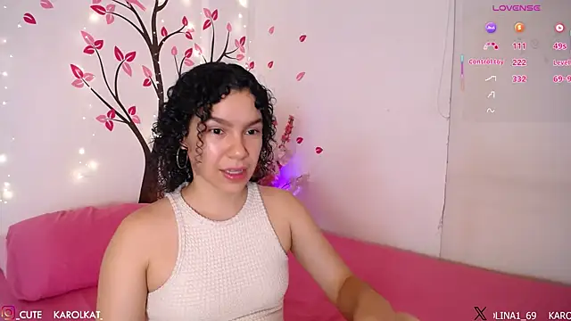 Karolina 1 online show from May 2026 01:22:02 AM