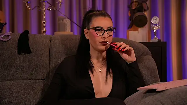 Snapshot of kelly_kent chatting on February 2025 11:53:02 PM kelly kent online show from February 2025 11:53:02 PM