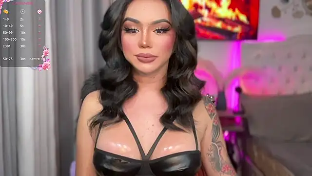 sassy olivia online show from November 2025 04:53:01 PM