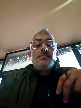 cuci45 online show from November 2025 01:22:02 PM