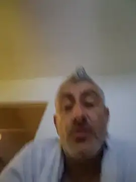 Snapshot of cuci45 chatting on January 2026 05:18:01 PM cuci45 online show from January 2026 05:18:01 PM