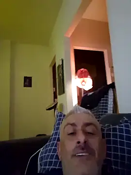 Snapshot of cuci45 chatting on February 2026 10:57:02 PM cuci45 online show from February 2026 10:57:02 PM