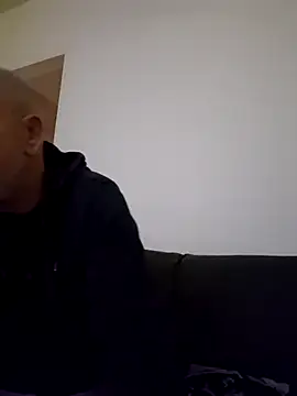 Snapshot of cuci45 chatting on February 2026 10:13:02 PM cuci45 online show from February 2026 10:13:02 PM