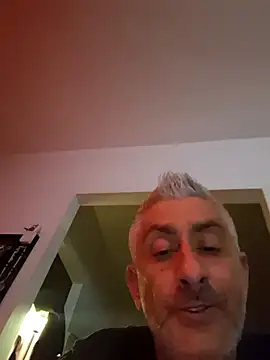 Snapshot of cuci45 chatting on February 2026 11:17:01 PM cuci45 online show from February 2026 11:17:01 PM