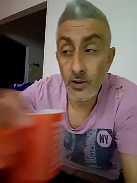 cuci45 online show from April 2026 10:51:01 PM