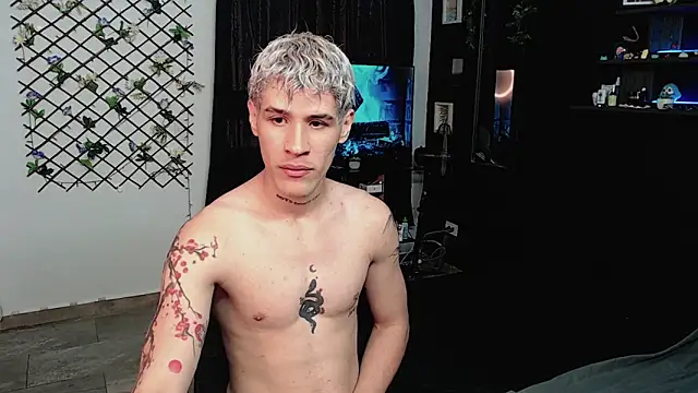 Snapshot of andybxby chatting on February 2025 09:29:01 PM andybxby online show from February 2025 09:29:01 PM