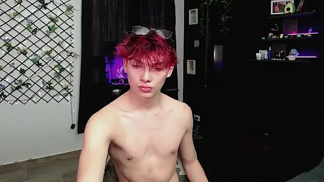 Snapshot of andybxby chatting on February 2025 08:31:01 PM andybxby online show from February 2025 08:31:01 PM