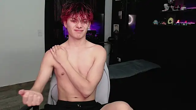 Snapshot of andybxby chatting on February 2025 09:05:02 PM andybxby online show from February 2025 09:05:02 PM