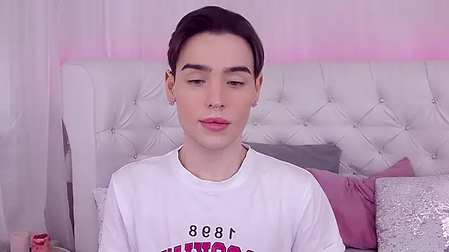 RobbyCharming online show from February 2025 07:41:02 PM