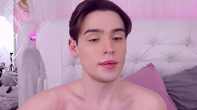 RobbyCharming online show from February 2025 01:52:02 AM