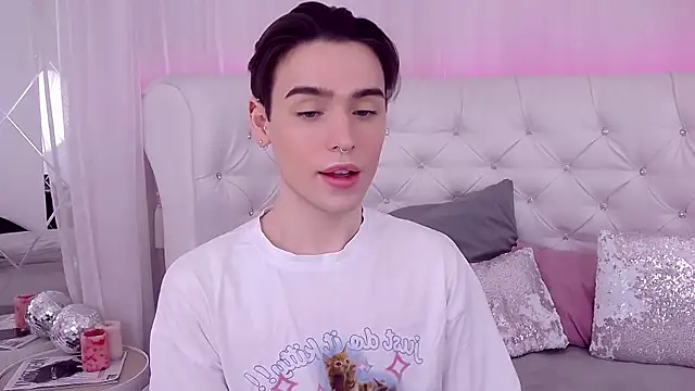 RobbyCharming online show from March 2025 07:45:02 PM