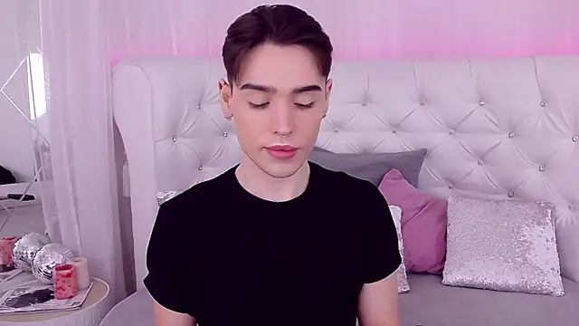 RobbyCharming online show from March 2025 07:49:02 PM