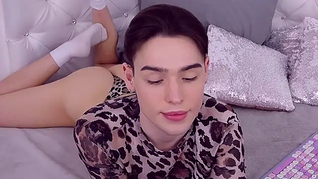 RobbyCharming online show from March 2025 10:52:02 PM