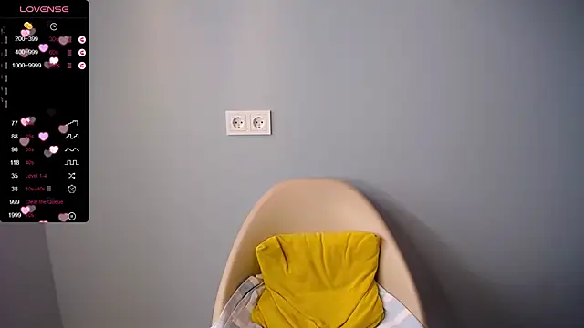 BubbbleGumm online show from November 2025 08:03:02 AM