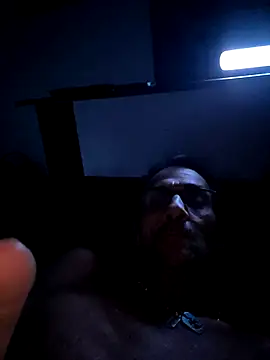 Snapshot of Laying_Sooner chatting on November 2025 05:27:02 AM Laying Sooner online show from November 2025 05:27:02 AM