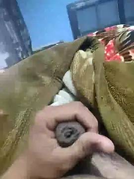 Snapshot of Deshilund9 chatting on December 2024 10:04:02 PM Deshilund9 online show from December 2024 10:04:02 PM