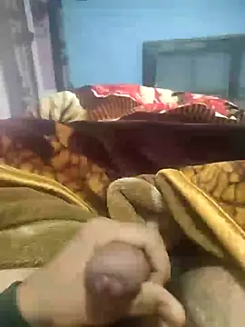 Snapshot of Deshilund9 chatting on January 2025 08:13:02 AM Deshilund9 online show from January 2025 08:13:02 AM